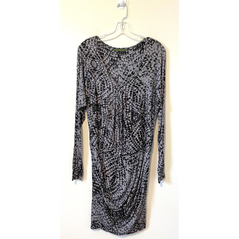 Velvet Snake Knit Gathered Long Sleeve Knee Length Dress Black Gray Size Medium